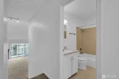 2937 76th Avenue SE #33B, Mercer Island, WA 98040 - Photo 10