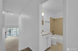 2937 76th Ave SE, Mercer Island, WA 98040 - Photo 10