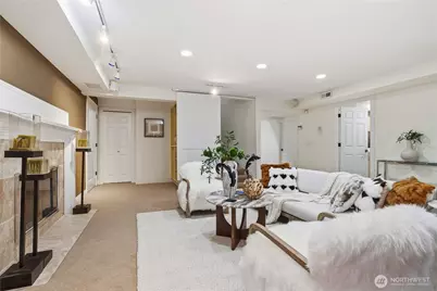 16605 SE 34th St, Bellevue, WA 98008 - Photo 20