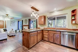 19910 SE 242nd Pl, Maple Valley, WA 98038 - Photo 10