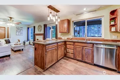 19910 SE 242nd Place, Maple Valley, WA 98038 - Photo 10