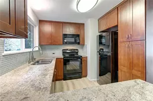 12128 95th Pl NE, Kirkland, WA 98034 - Photo 4