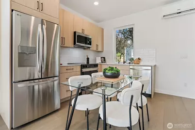 3442 B NW 65th Street, Seattle, WA 98117 - Photo 4