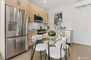 3442 B NW 65th St, Seattle, WA 98117 - Photo 4