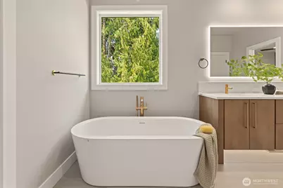 18520 83rd Avenue NE, Kenmore, WA 98028 - Photo 22