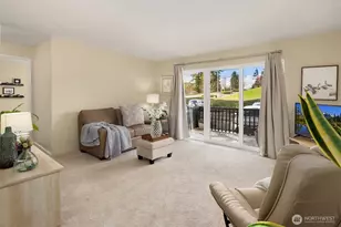 19411 56th Ave W, Lynnwood, WA 98036 - Photo 2