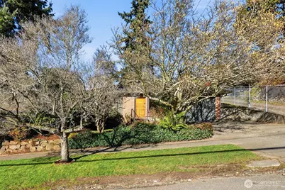 4616 SW Hudson Street, Seattle, WA 98116 - Photo 40