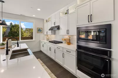 729 211th Place SE, Bothell, WA 98021 - Photo 4