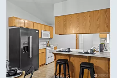 8405 55th Avenue NE #10, Marysville, WA 98270 - Photo 6