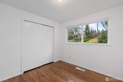 6120 Elaine Court, Bremerton, WA 98312 - Photo 24