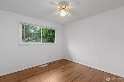 6120 Elaine Court, Bremerton, WA 98312 - Photo 16