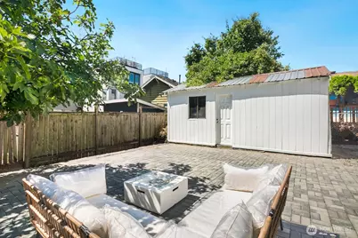 2025 S Ingersoll Pl, Seattle, WA 98144 - Photo 28