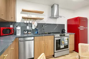 2025 S Ingersoll Pl, Seattle, WA 98144 - Photo 18