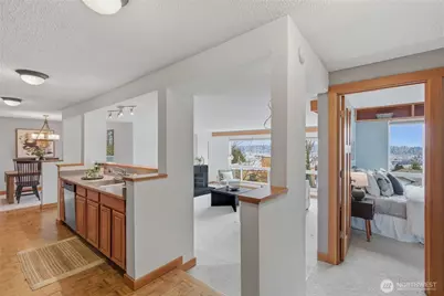 2500 W Manor Place #216, Seattle, WA 98199 - Photo 6