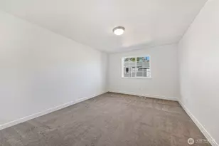 12863 NE 200th Pl, Woodinville, WA 98072 - Photo 32