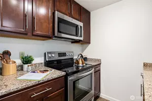 12611 109th Ct NE, Kirkland, WA 98034 - Photo 8