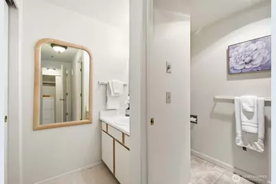 12611 109th Court NE #J302, Kirkland, WA 98034 - Photo 14