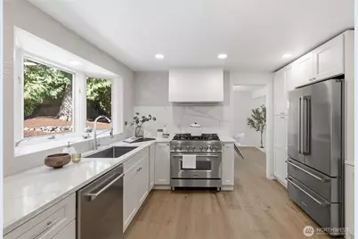 6010 93rd Avenue SE, Mercer Island, WA 98040 - Photo 10