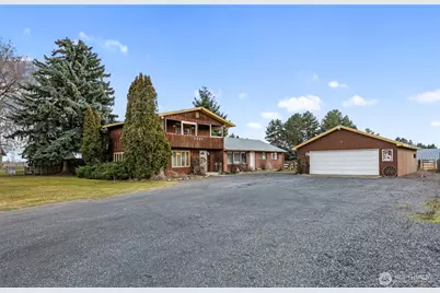 4537 Dunn Street NE, Moses Lake, WA 98837 - Photo 2