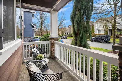 9414 Elm Avenue SE, Snoqualmie, WA 98065 - Photo 2