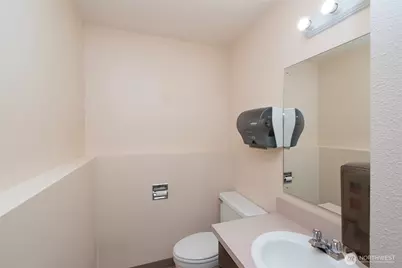 826 E 8th Street, Port Angeles, WA 98362 - Photo 22