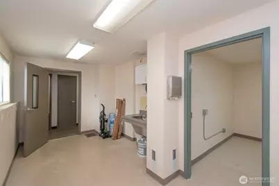 826 E 8th Street, Port Angeles, WA 98362 - Photo 26