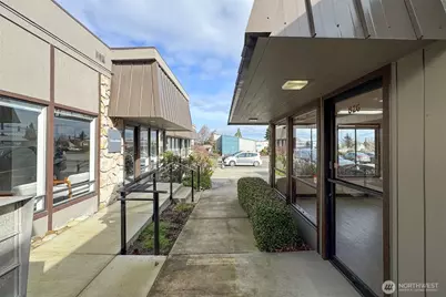 826 E 8th Street, Port Angeles, WA 98362 - Photo 2