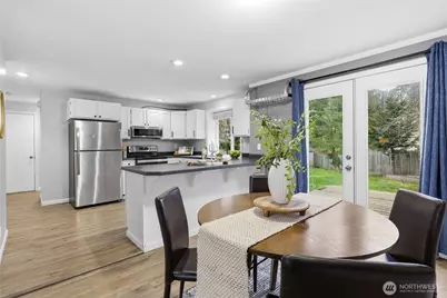 22295 Wavecrest Avenue NE, Poulsbo, WA 98370 - Photo 8