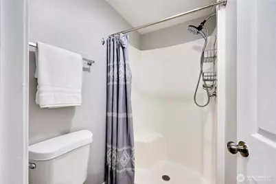 22295 Wavecrest Avenue NE, Poulsbo, WA 98370 - Photo 24