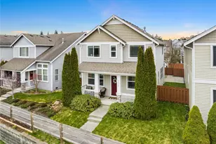 8422 28th St NE, Lake Stevens, WA 98258 - Photo 2