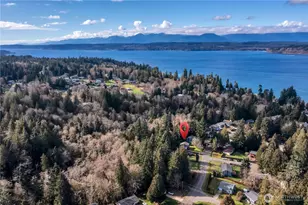 2025 NW Mulholland Blvd, Poulsbo, WA 98370 - Photo 2