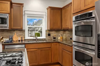 2073 NE Noble Street, Issaquah, WA 98029 - Photo 14