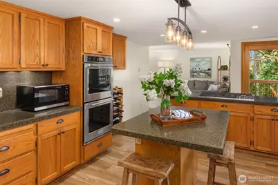 11925 Maplewood Avenue, Edmonds, WA 98026 - Photo 16