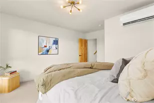 2273 14th Ave W, Seattle, WA 98119 - Photo 24