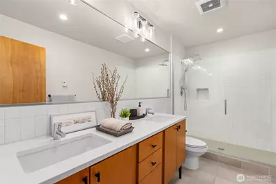 2273 14th Avenue W, Seattle, WA 98119 - Photo 26