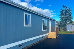 2010 Front St, Lynden, WA 98264 - Photo 4