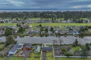 306 Point Brown Ave NE, Ocean Shores, WA 98569 - Photo 6