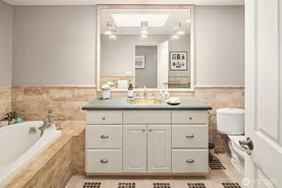 2414 79th Avenue NE, Medina, WA 98039 - Photo 24