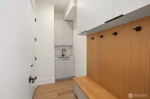 7611 NE 12th St, Medina, WA 98039 - Photo 18