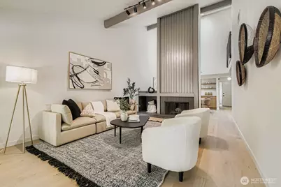 14208 NE 2nd Place, Bellevue, WA 98007 - Photo 4