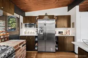 26630 SE 158th St, Issaquah, WA 98027 - Photo 10