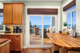 17003 Talbot Rd, Edmonds, WA 98026 - Photo 16