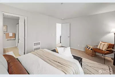 710 240th Way SE #F-301, Sammamish, WA 98074 - Photo 18