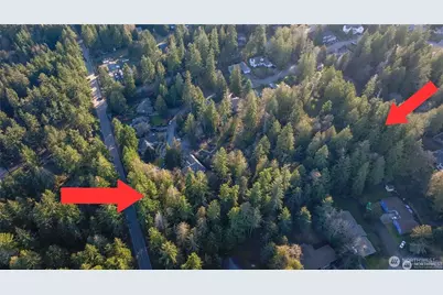 3 Illahee Road NE, Bremerton, WA 98311 - Photo 2