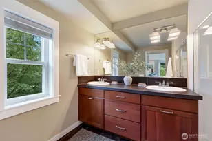 5807 B 55th Ave NE, Seattle, WA 98105 - Photo 20