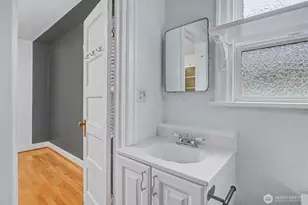 8535 18th Ave NW, Seattle, WA 98117 - Photo 26