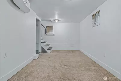 8535 18th Avenue NW, Seattle, WA 98117 - Photo 34