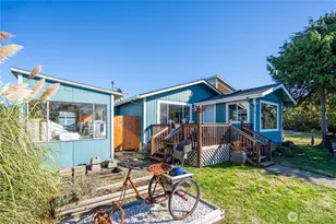 213 Canal Dr NE, Ocean Shores, WA 98569 - Photo 28