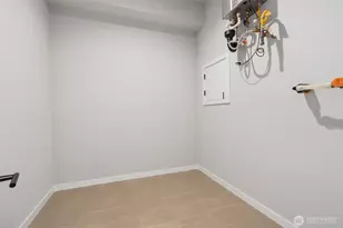 992 Sunrise Pl SW, Issaquah, WA 98027 - Photo 32