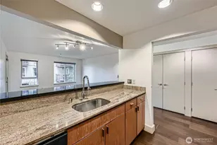 1711 E Olive Way, Seattle, WA 98102 - Photo 12